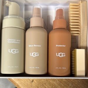 UGG Sheepskin & Suede Care Kit- New
